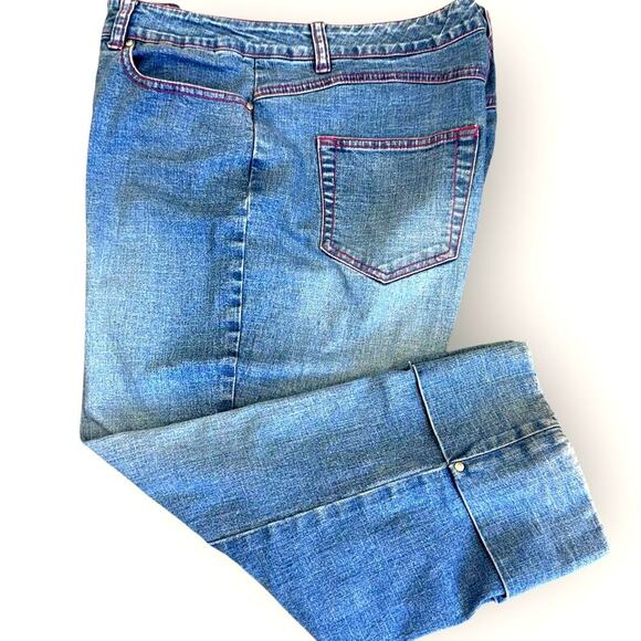 Live a Litttle Denim Capri High Rise Blue Washed Jeans Stretchy Cuff Hem Size 12 - Picture 3 of 12